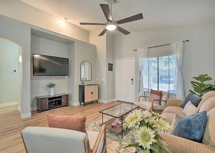 Sunlit Gem W/ Yard: Hike, Golf & Explore! *