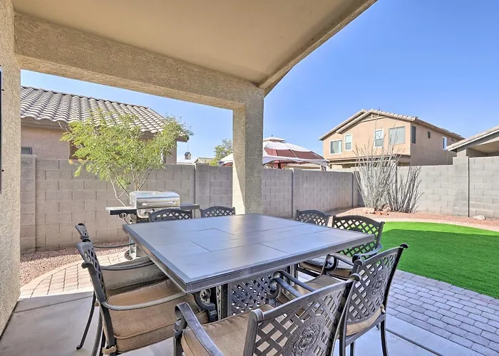Sunlit Gem W/ Yard: Hike, Golf & Explore! *